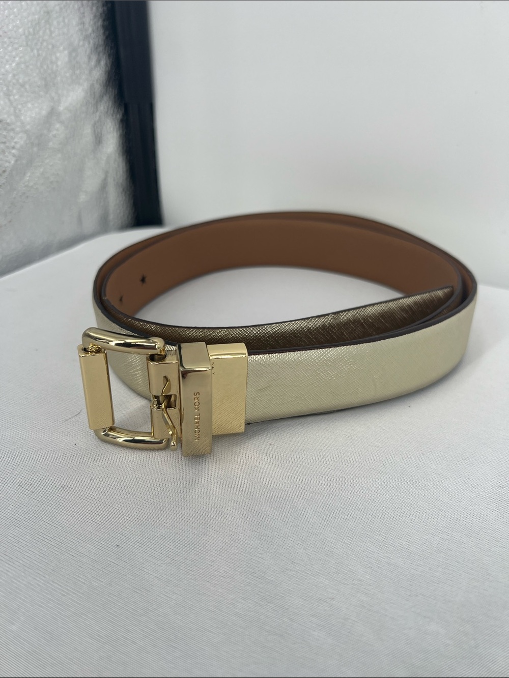 Michael Kors Cream and Brown Reversible Leather Belt with Gold Buckle